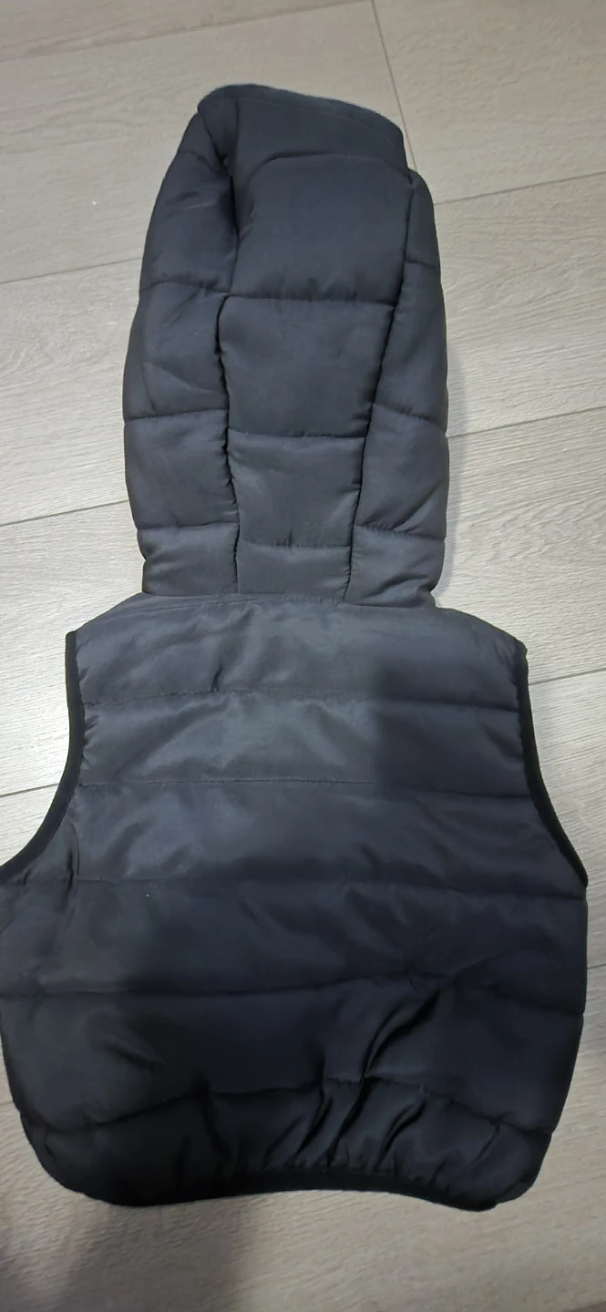 Cozy Pixies Black Hooded Vest with Bear Patch - Size 3T - photo 3