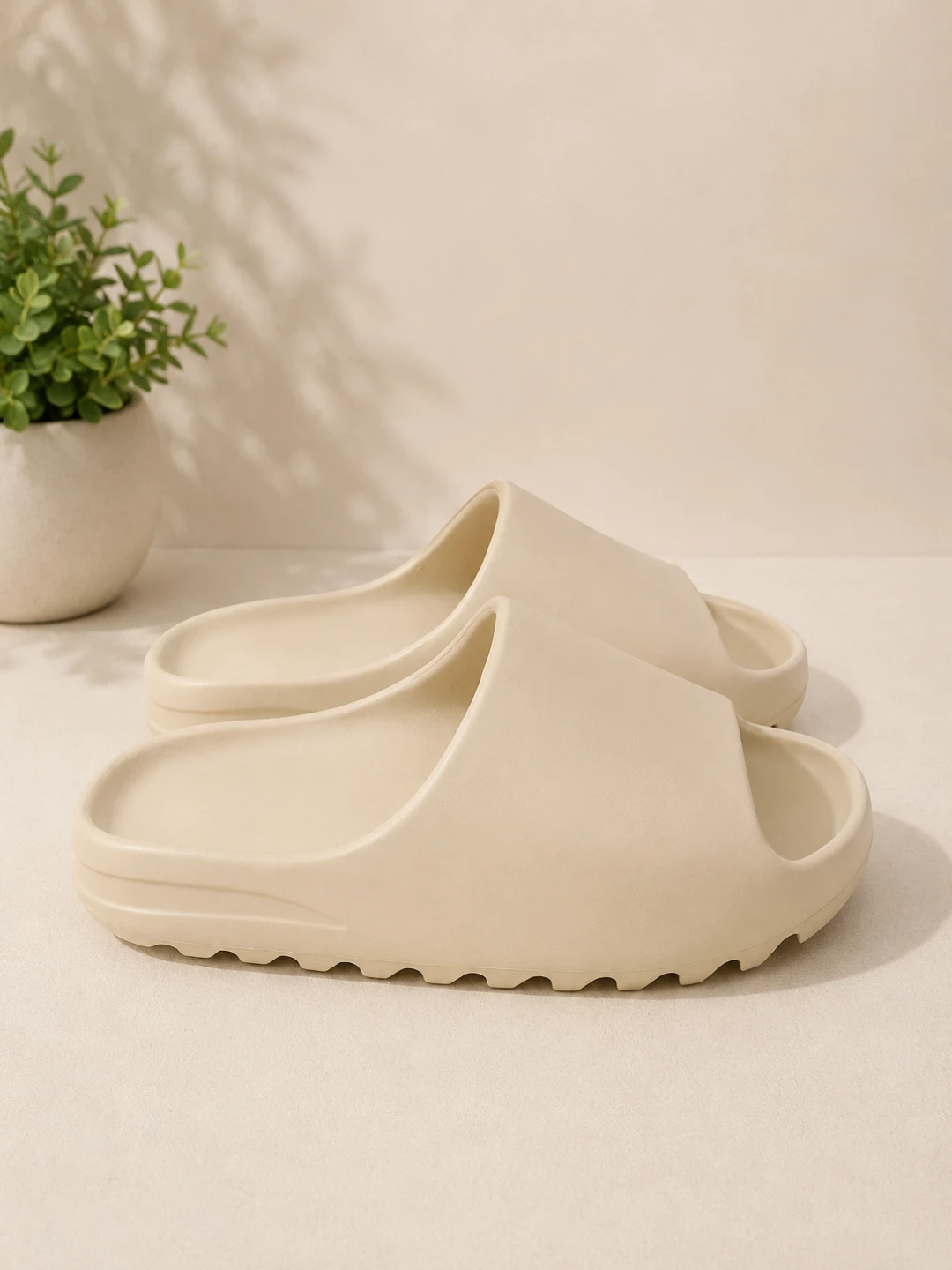 Adidas Yeezy Cream Slides