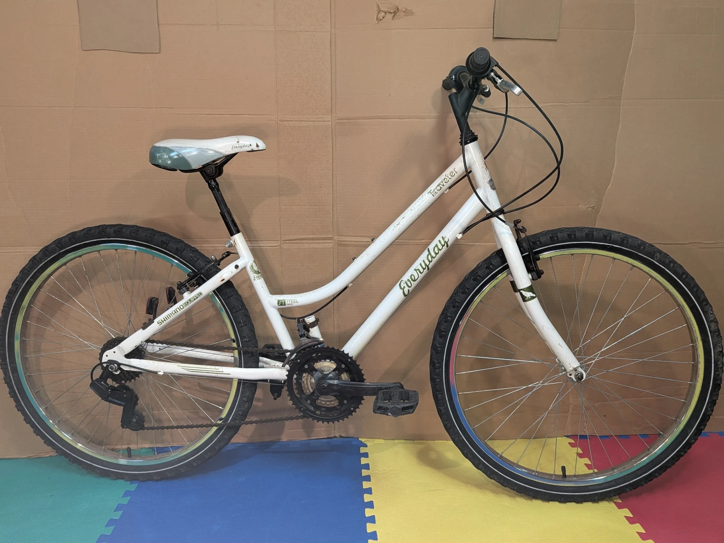 26" wheels, "Everyday Traveler" Cruiser Bike, size small
