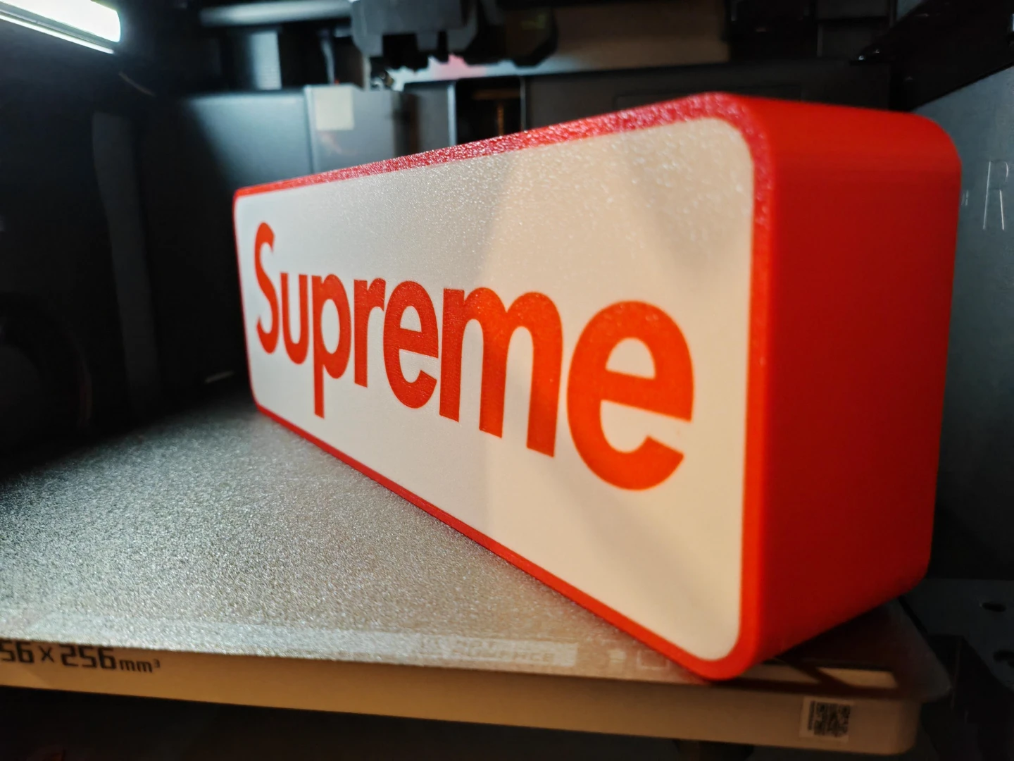 Supreme Red and White lightbox - photo 5