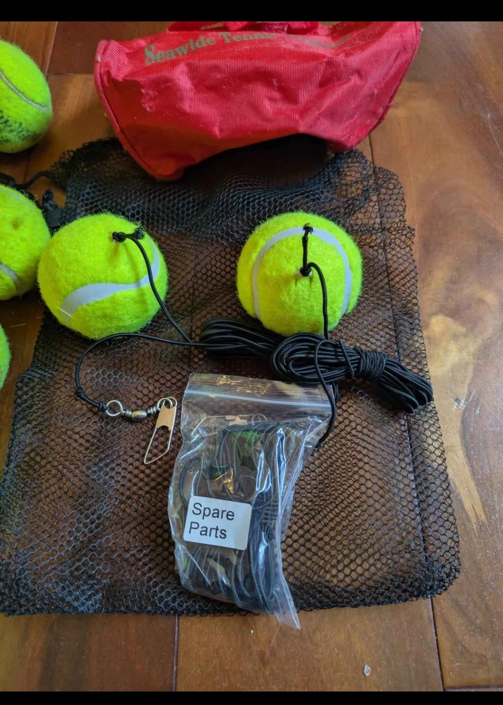 Tennis Trainer with spare tennis balls - photo 2