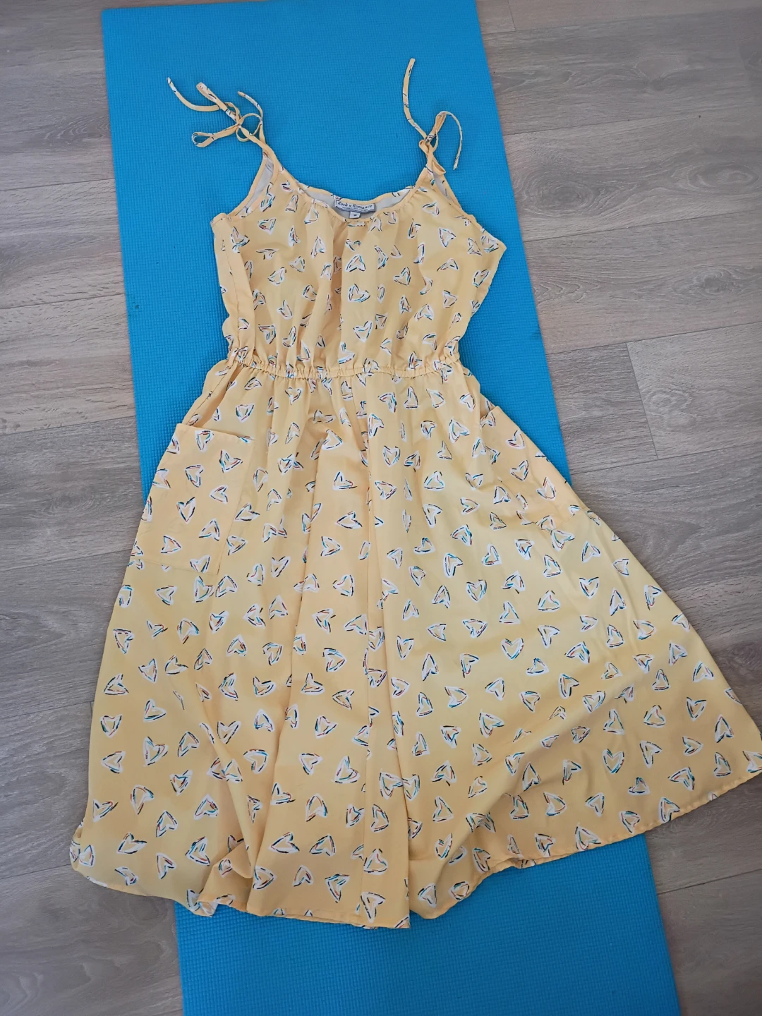 Rock n Romance Yellow Heart Print Sun Dress - photo 2