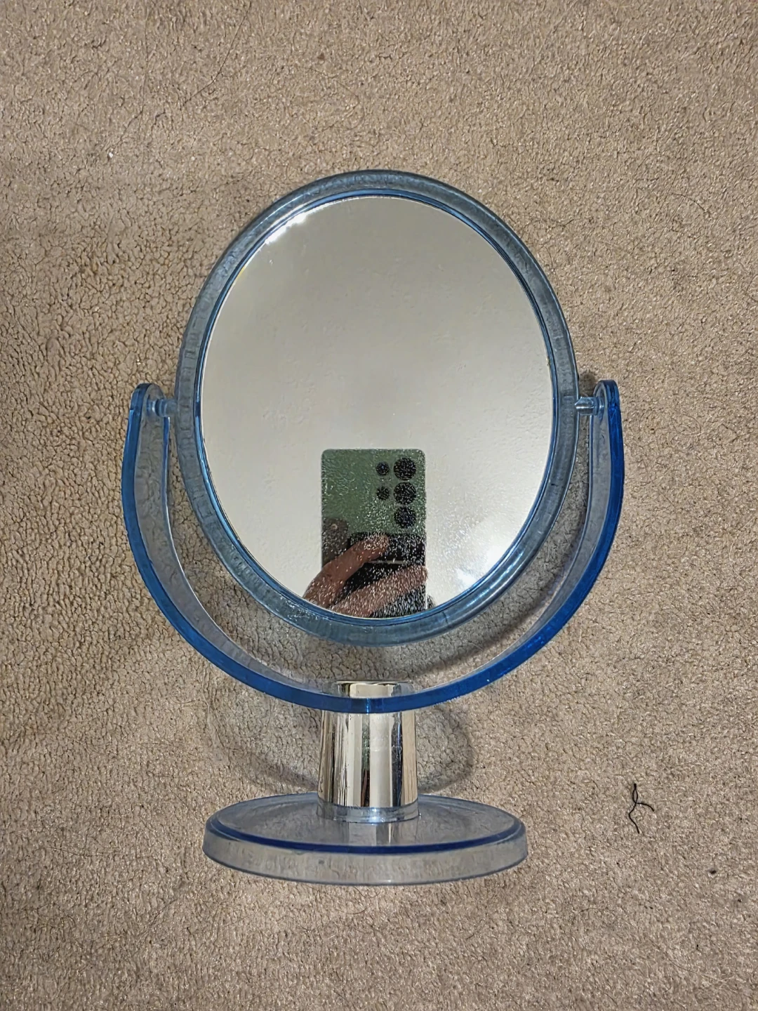 Small makeup mirror