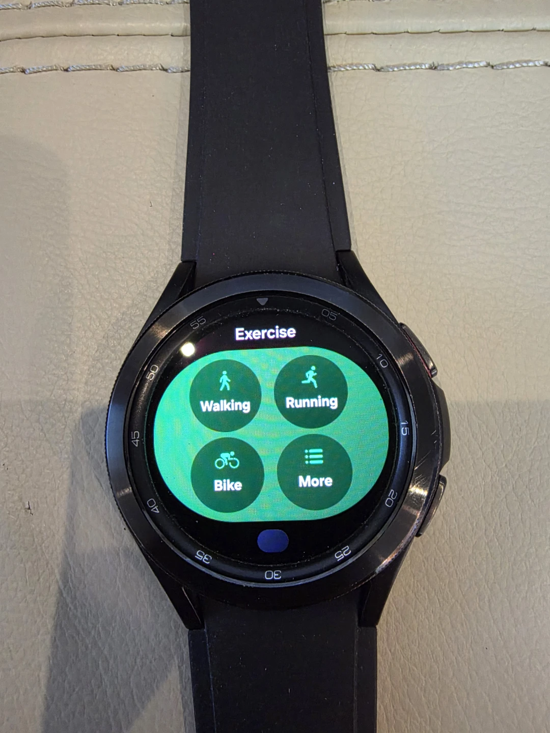 Samsung Galaxy Watch 4 Classic 42mm - photo 2