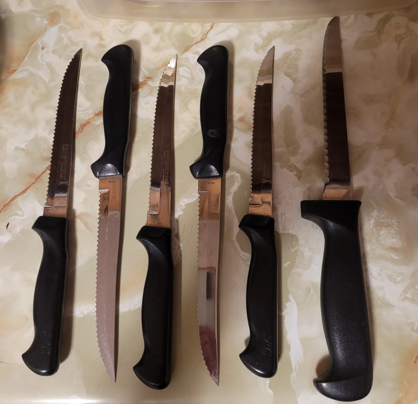 Steak knives and stainless steel cutlery