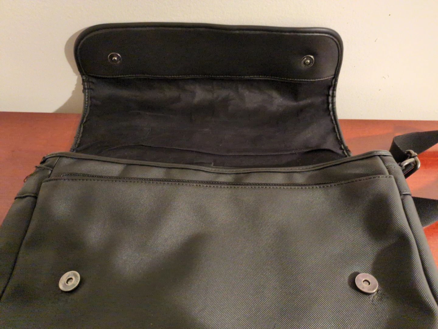 Bugatti Black Messenger Bag ⚽ - photo 4