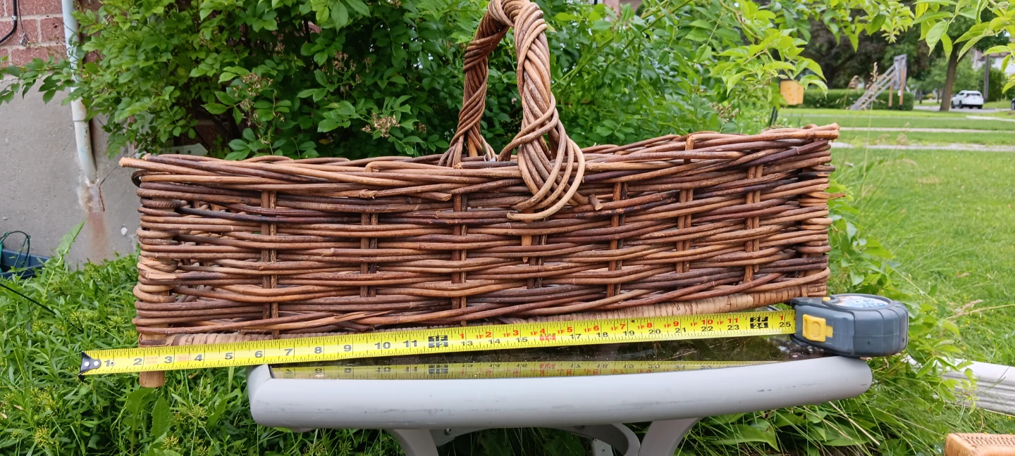 Wicker Basket with Handle - must be picked up by 28th June - photo 2