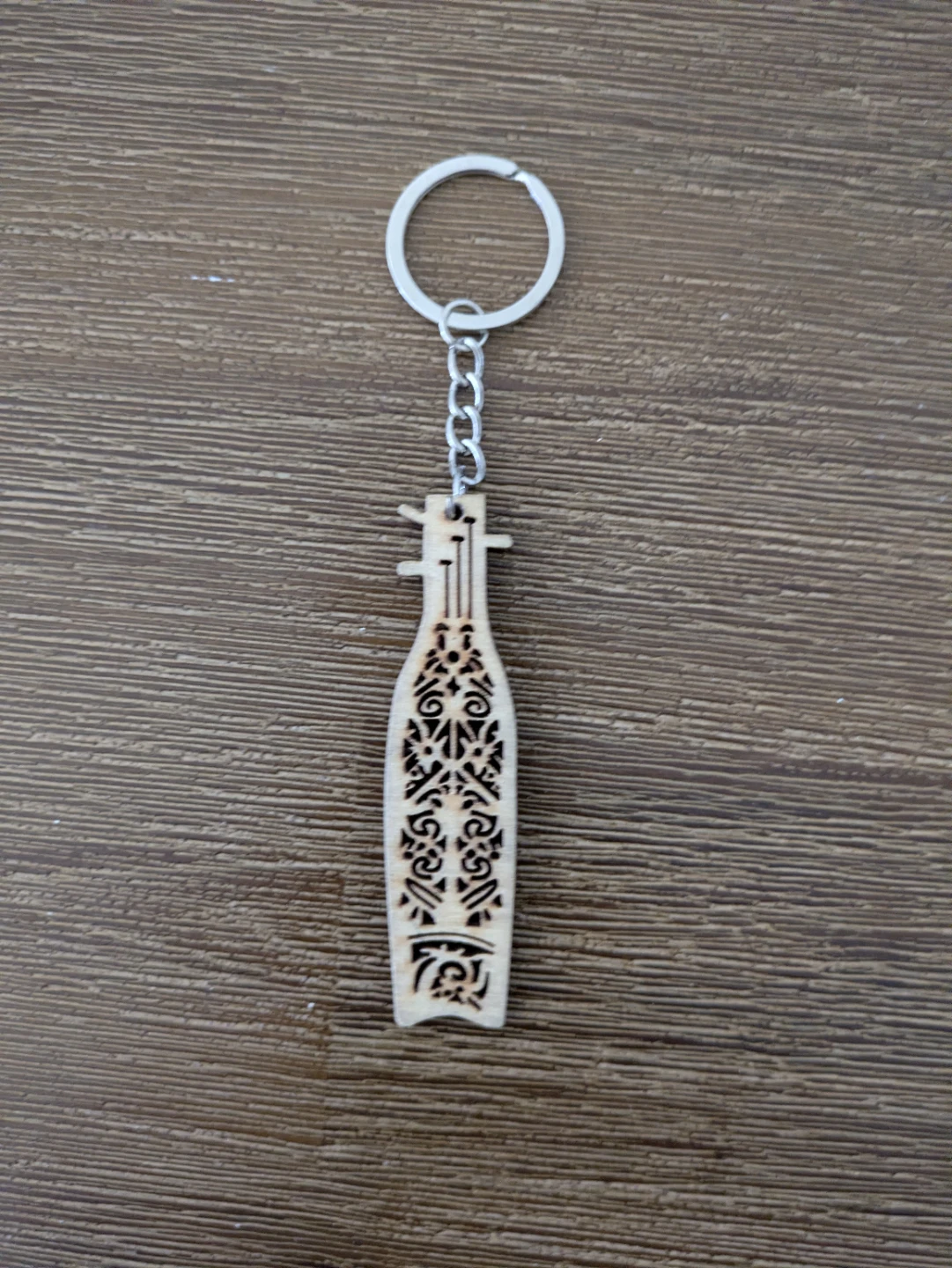 ⚽ Wooden musical instrument shaped keychain - photo 2