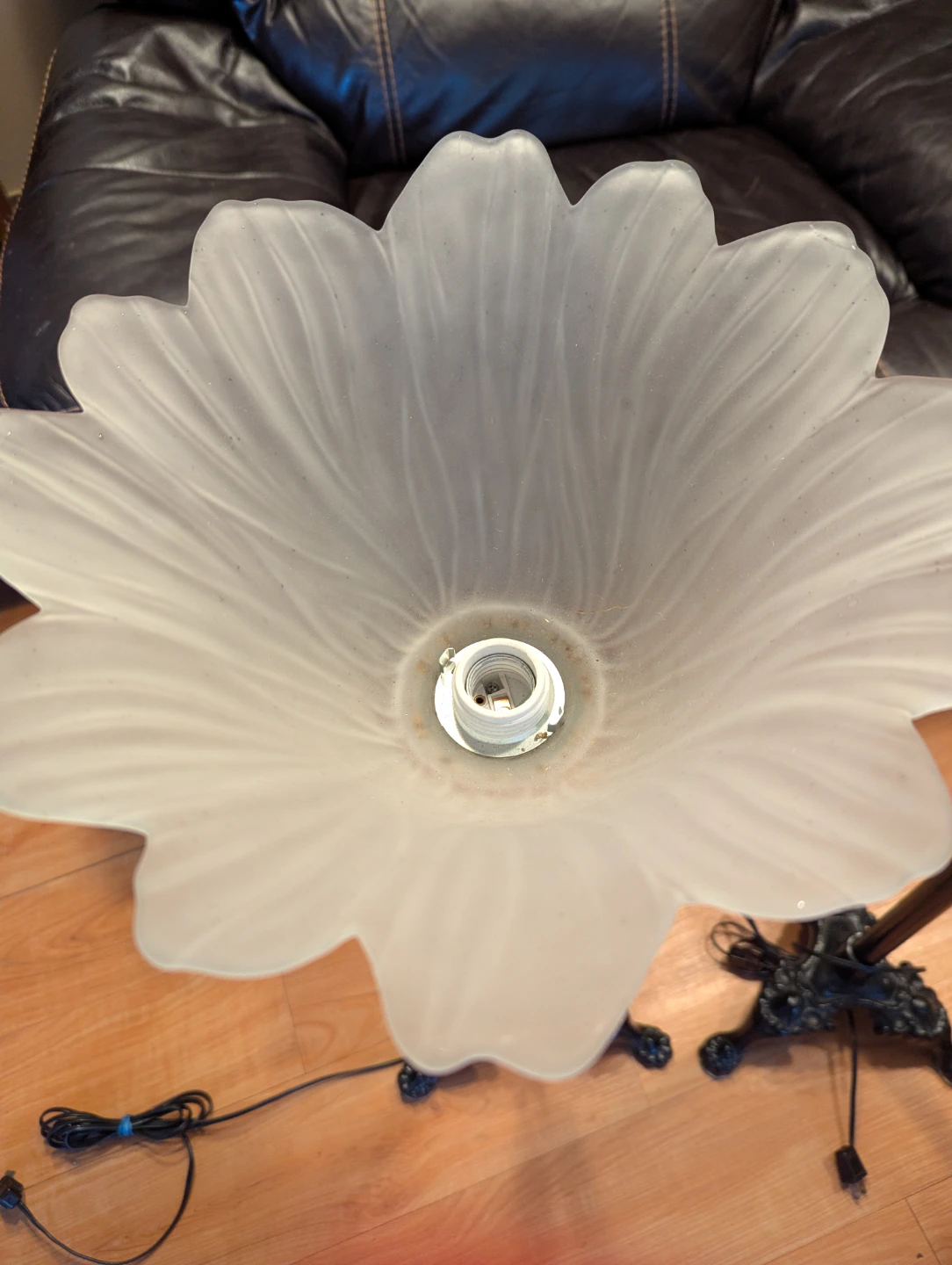 *NEED GONE* pair of vintage floor lamps - photo 4