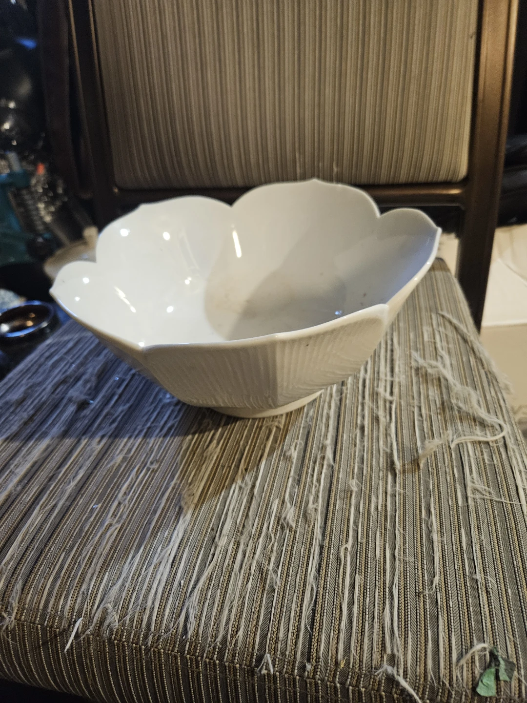 White Petal-Shaped Serving Bowl - photo 2