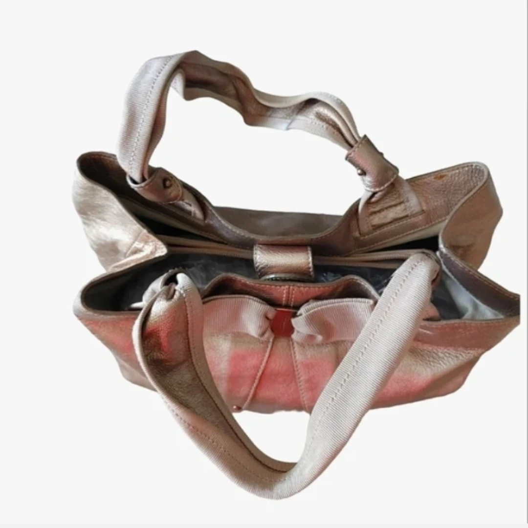Salvatore Ferragamo Gold Leather Shoulder Bag - photo 3