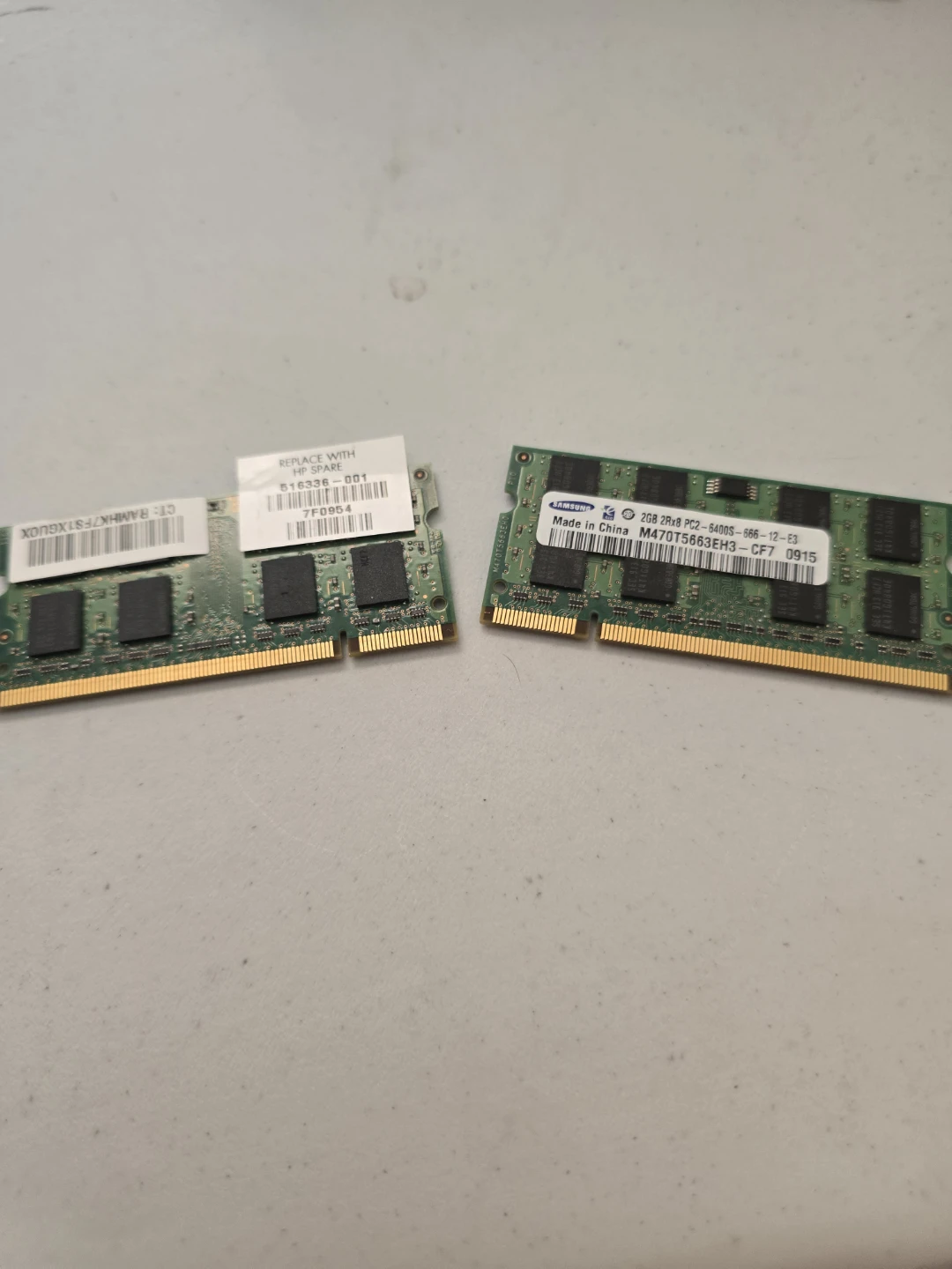 Samsung 2GB PC2-6400 DDR2 RAM Module