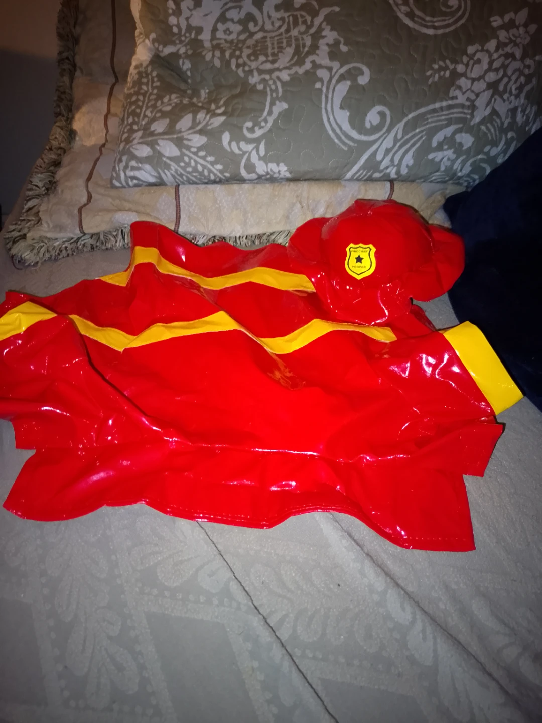 Dog Fire Chief Costume Hat & Cape - photo 2