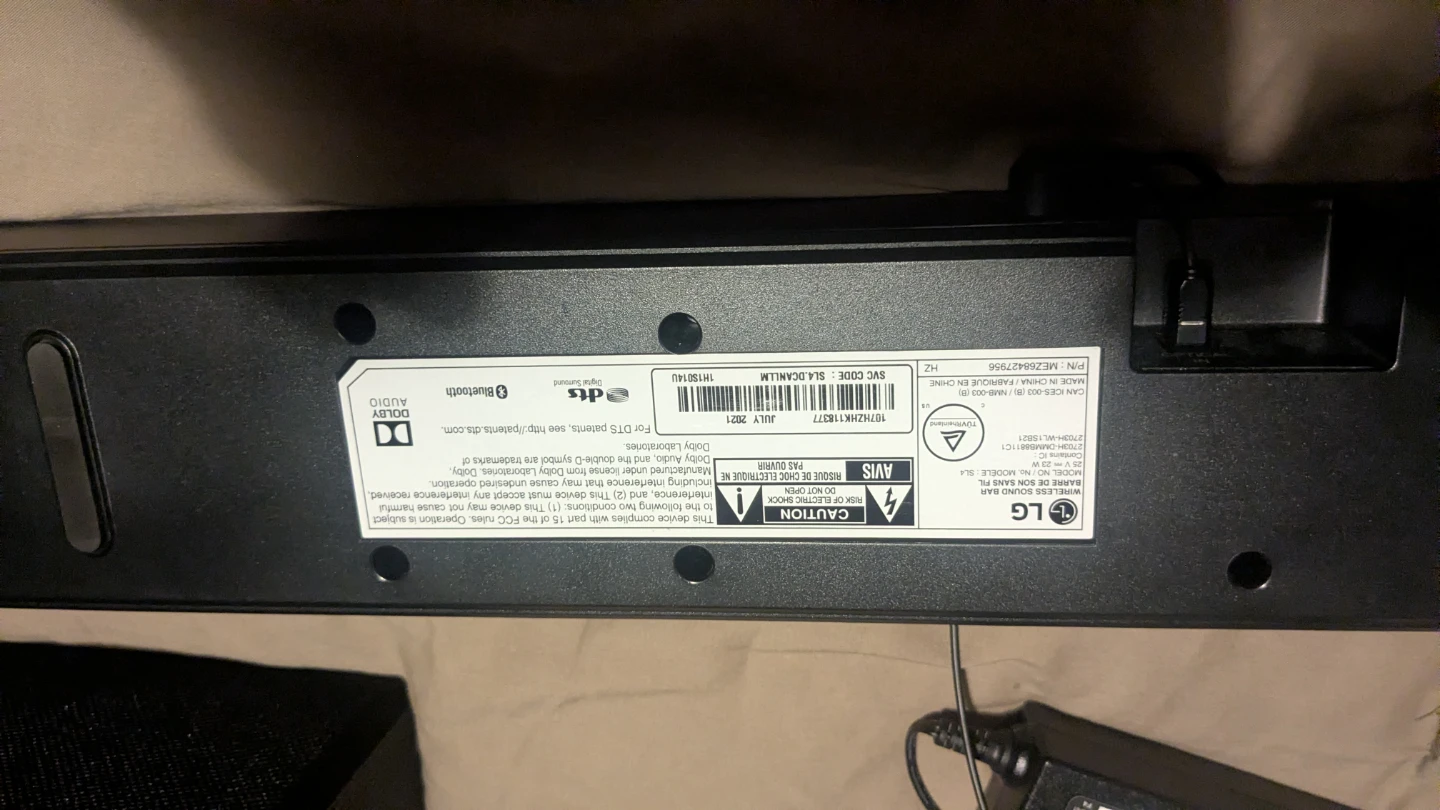LG Soundbar with Subwoofer and Remote - photo 3