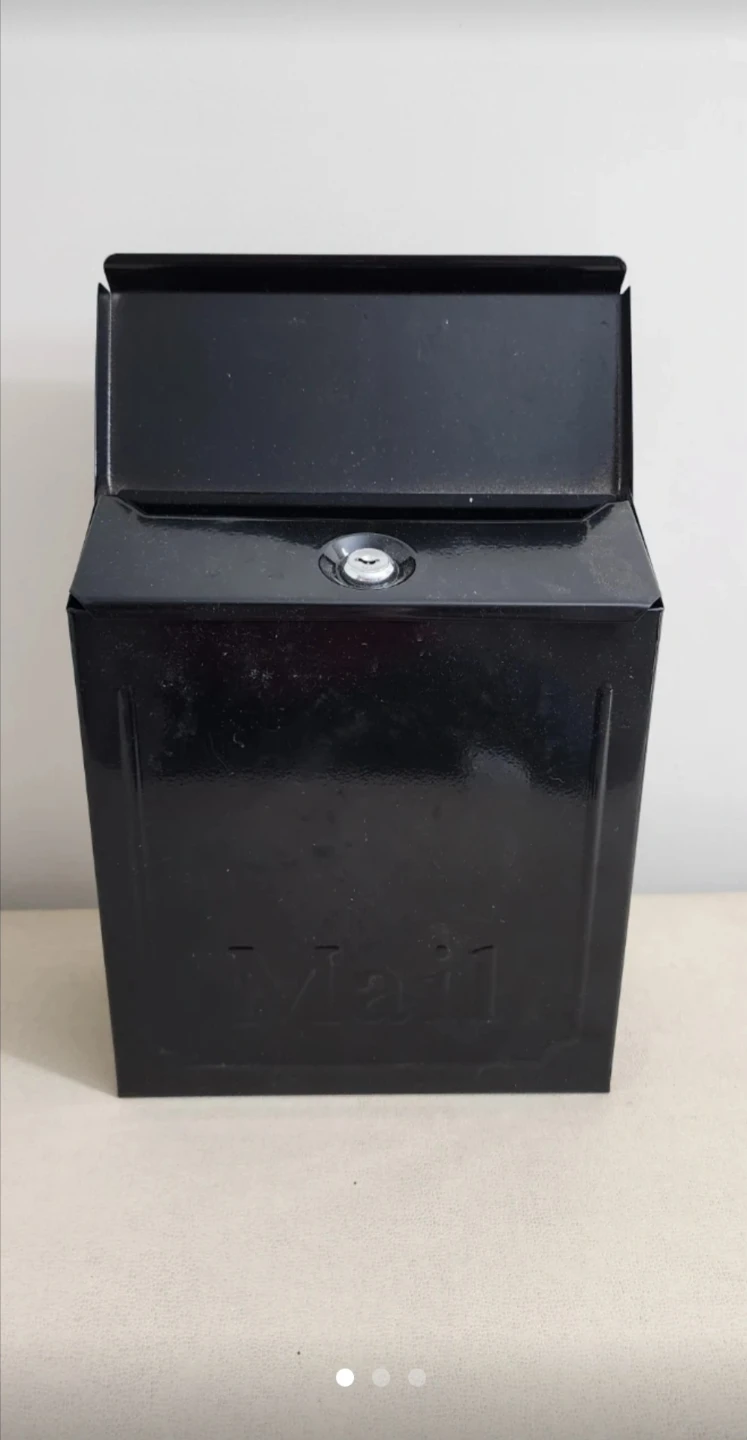 Black Mailbox with Lock ⚽