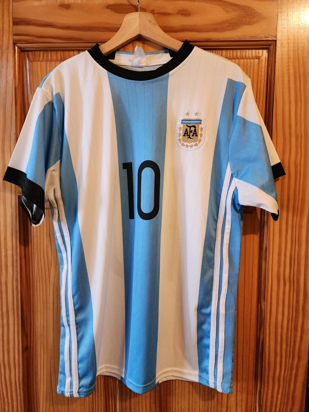 Argentina Messi #10 Soccer Jersey - Medium