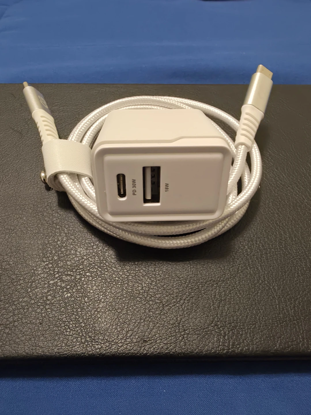Honeywell 30w charger - photo 2