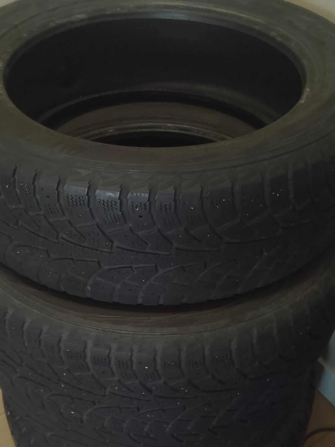 Set of 4 Used Winter Tires - photo 2
