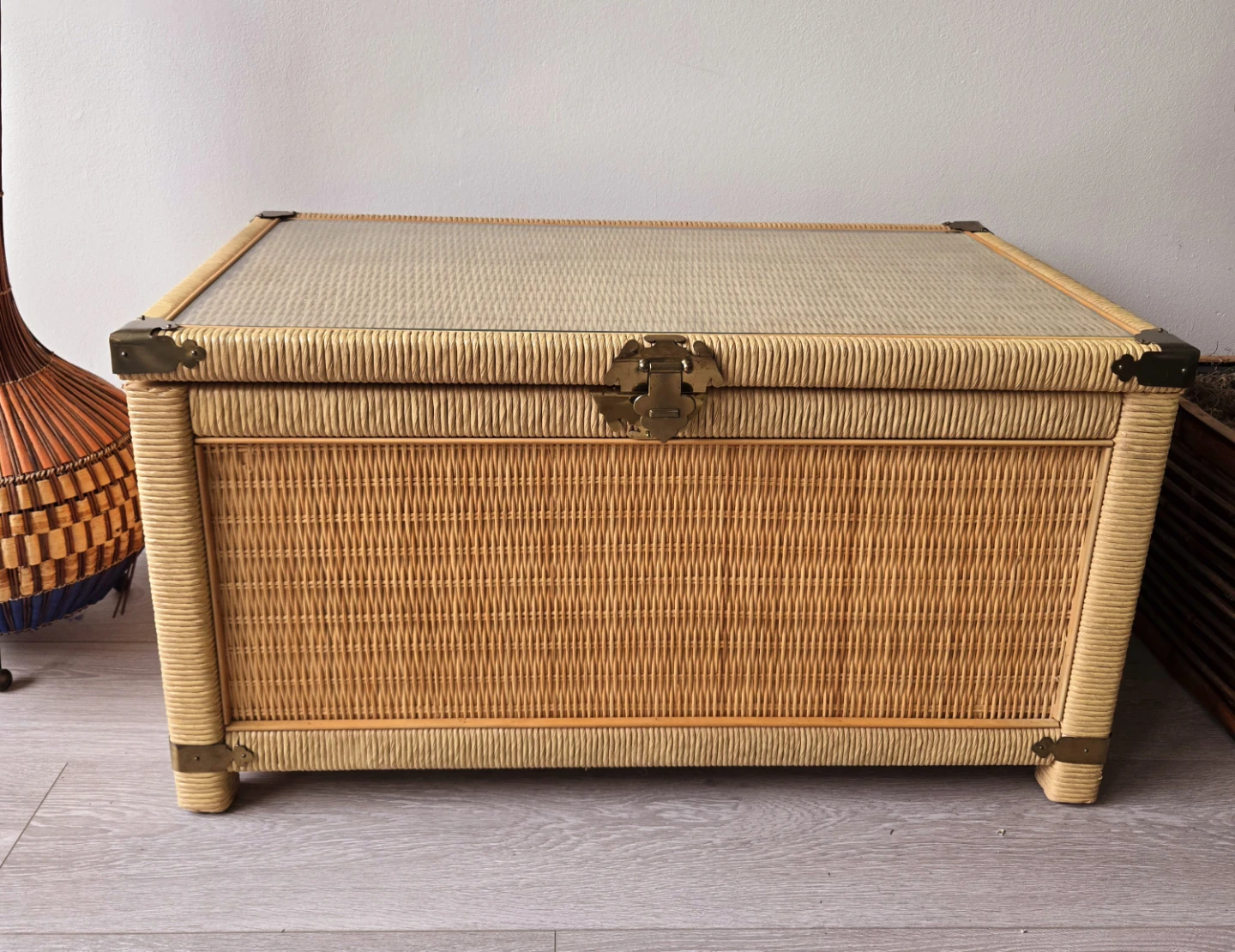 Woven Wicker Rattan Storage Trunk With Glass Top - photo 2