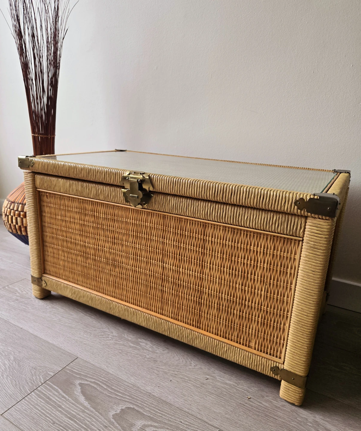 Woven Wicker Rattan Storage Trunk With Glass Top - photo 3