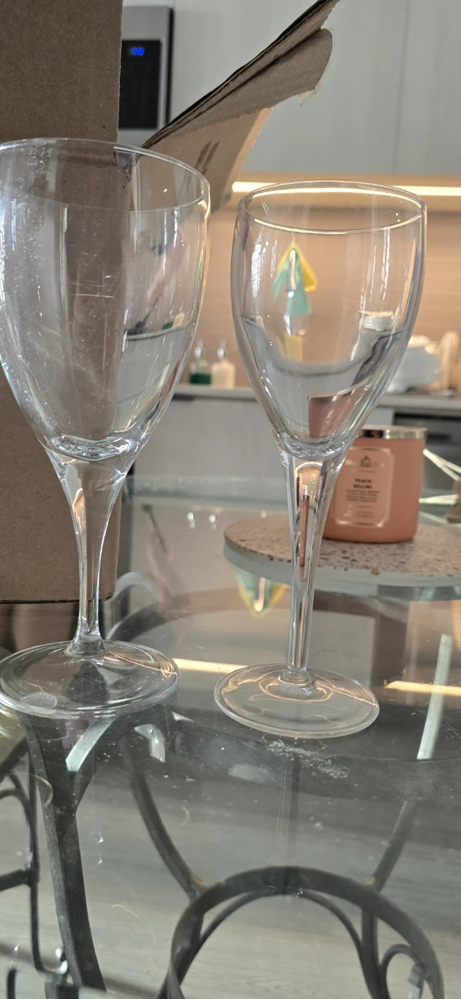Set of 9 Clear Wine Glasses - photo 2