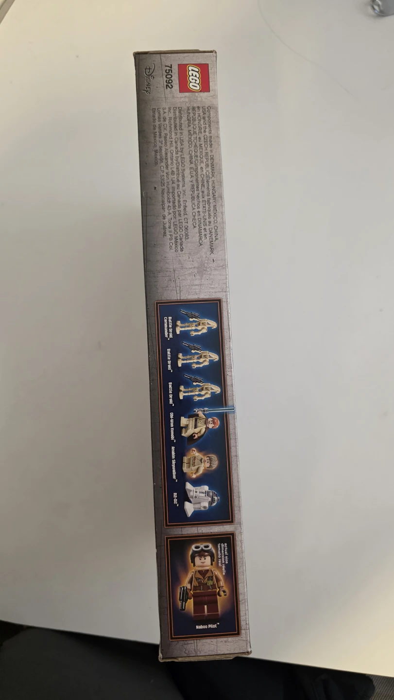 Sealed LEGO Star Wars Naboo Fighter Set 75092 - photo 3