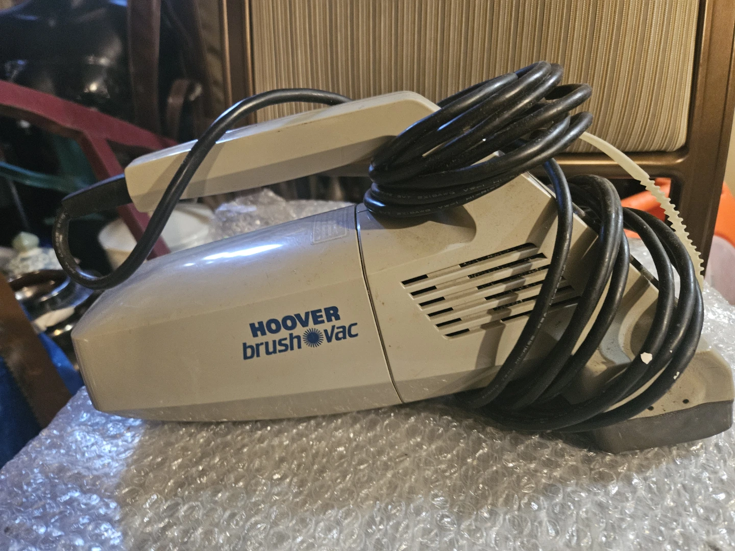 Hoover Brush-Vac Handheld Vacuum - photo 3