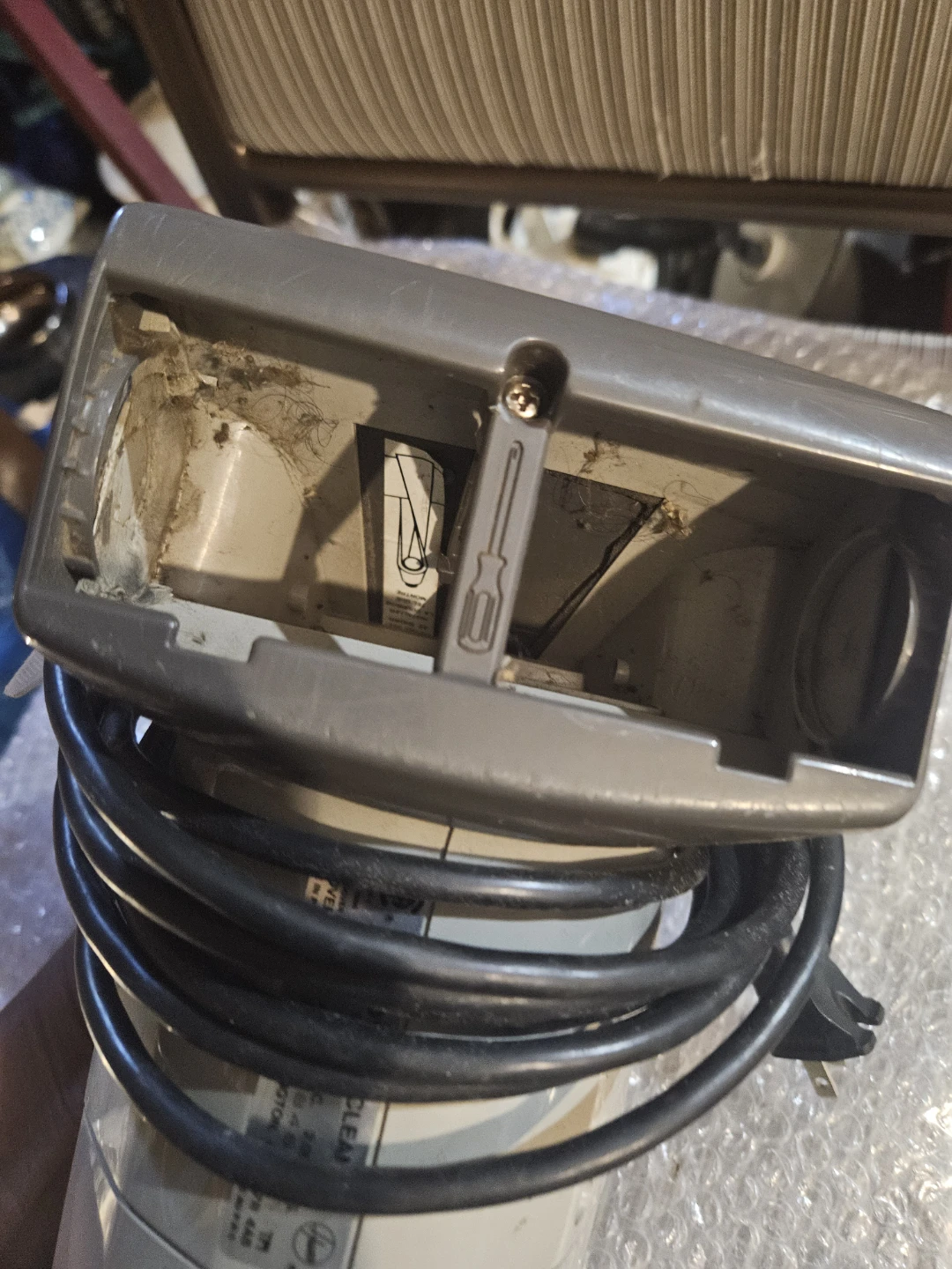 Hoover Brush-Vac Handheld Vacuum - photo 5