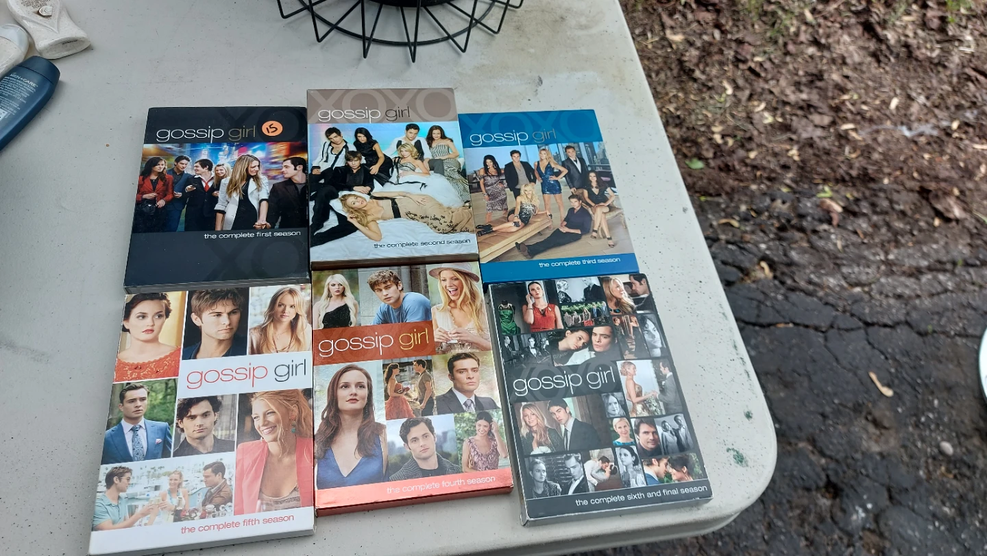 Gossip Girl The Complete Series DVD Set - photo 3