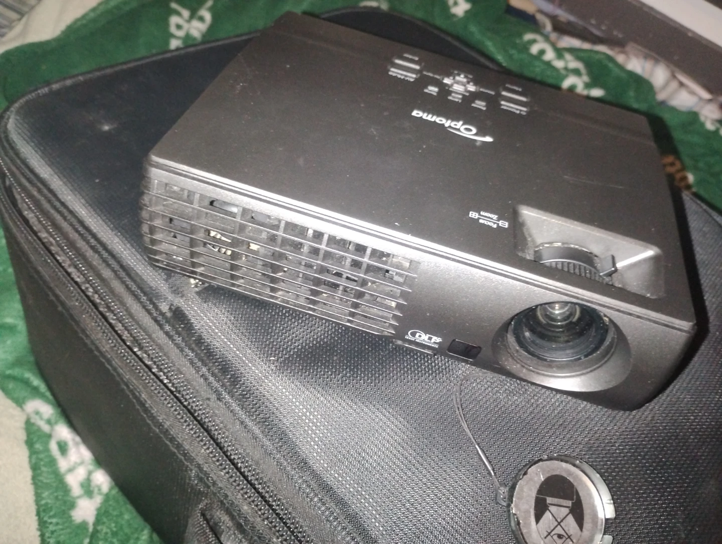 Optoma Projector with Case