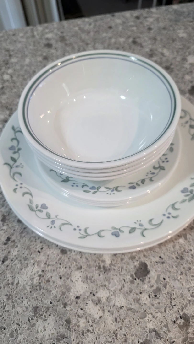 MOVING SALE, Corelle Vitrelle Dinnerware Set - photo 4