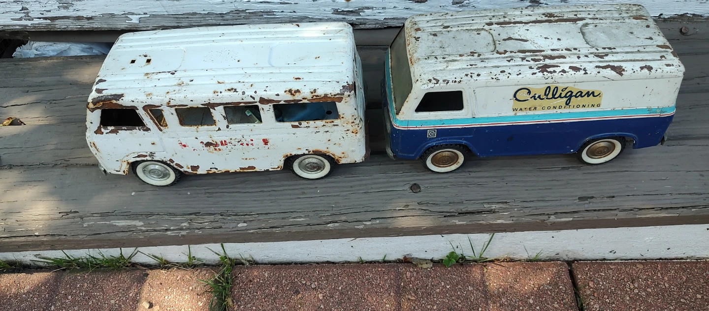 Metal Toy Vans (2)
