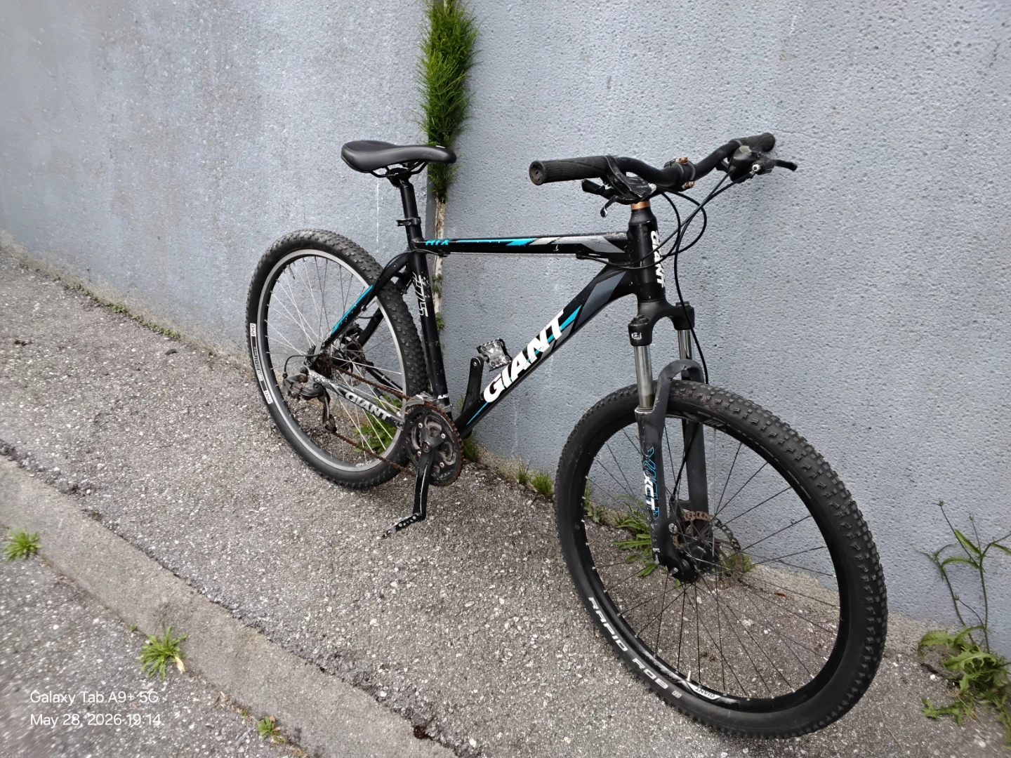 GIANT "ATX ~Aluminum ~20.5" frame/27.5 wheels