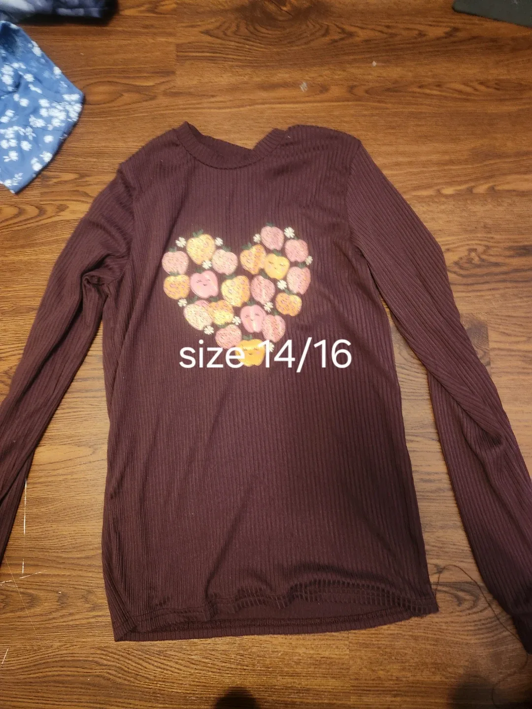 Clothing - photo 2