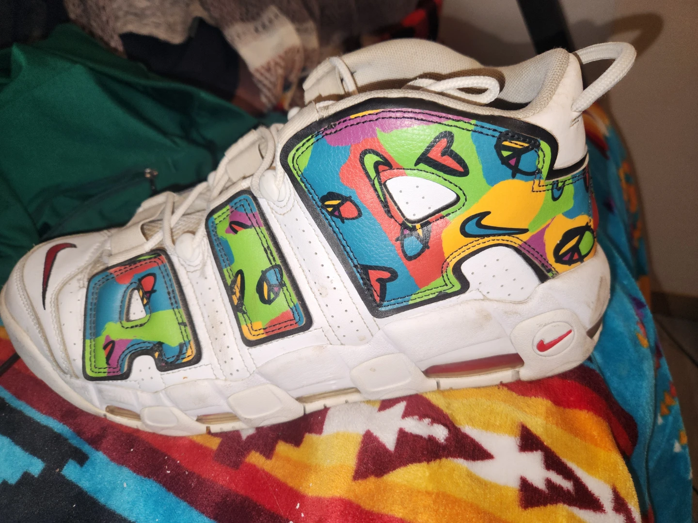 Nike Air More Uptempo "Peace"