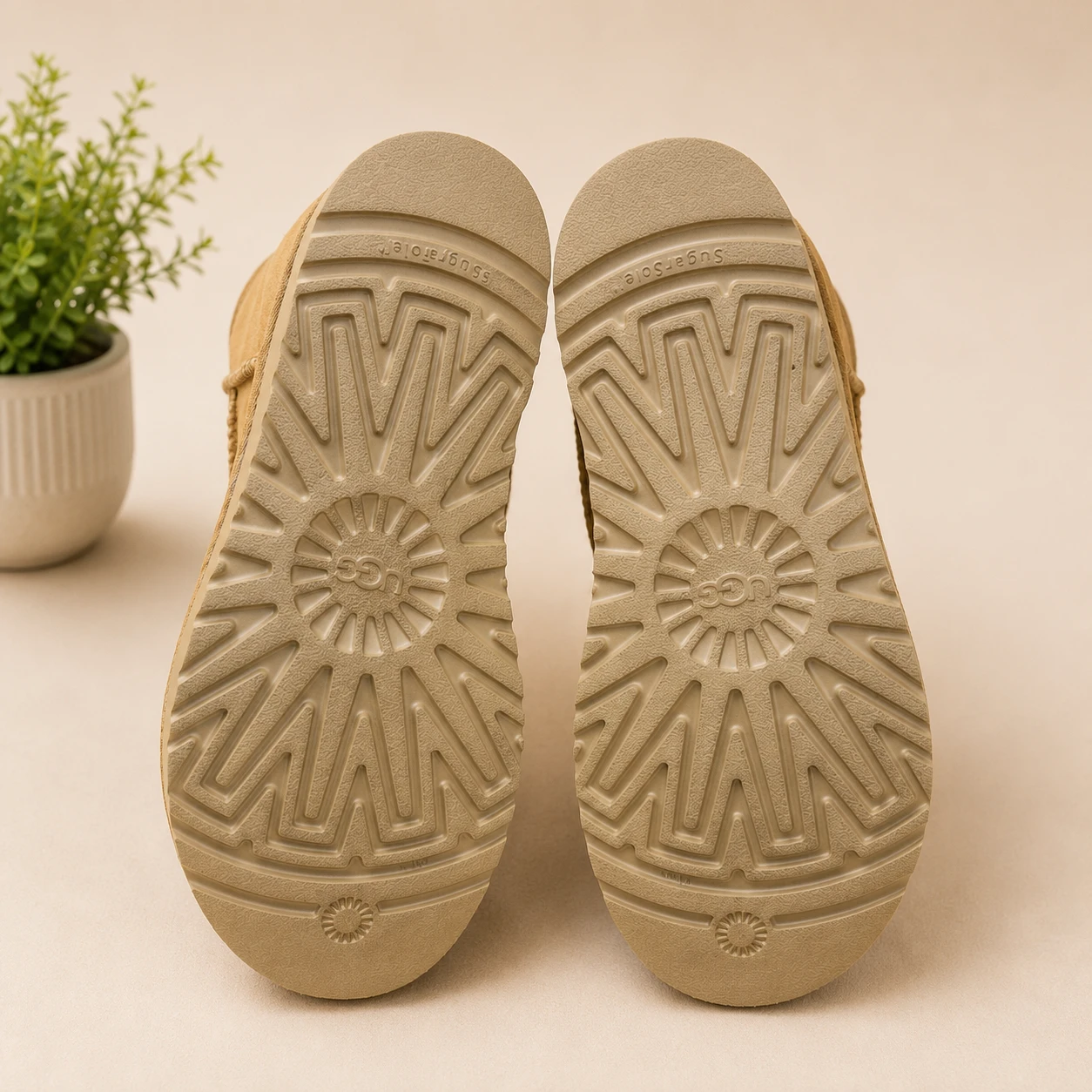 UGG Mini Boots - photo 4