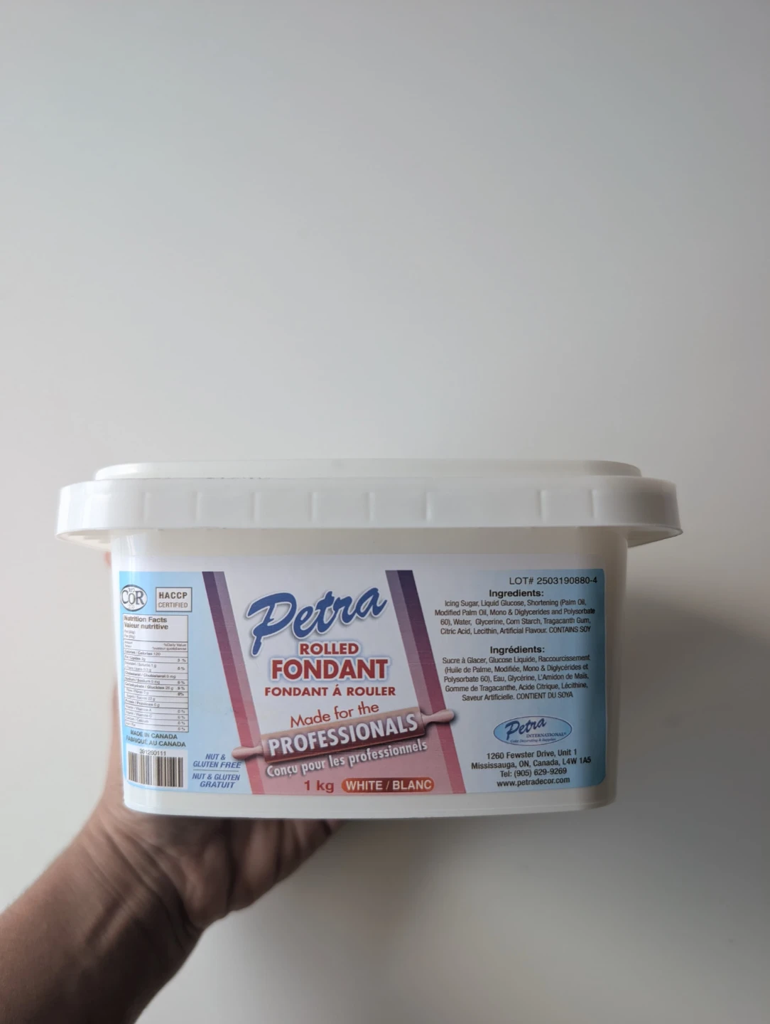 Petra Rolled Fondant 1 kg White