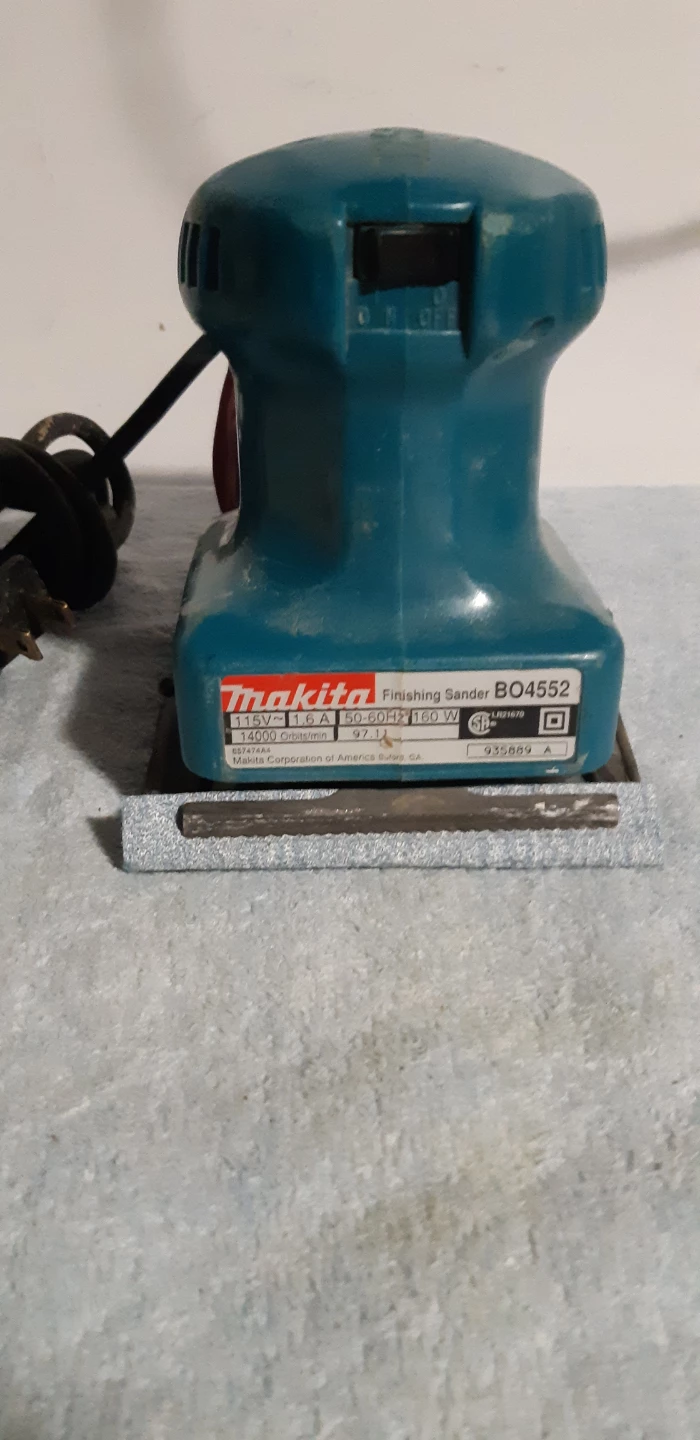 Makita Finishing Sander BO4552 - photo 5