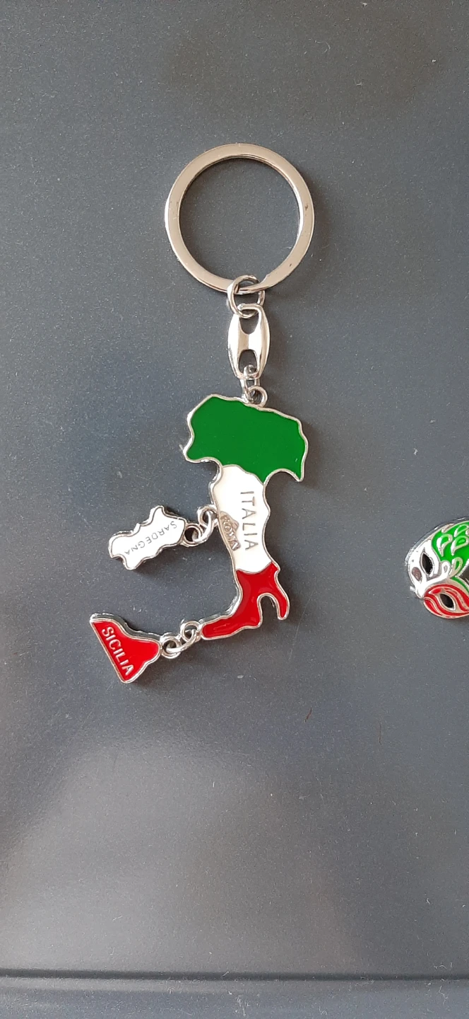 2 Italy Map Keychains with Charms - photo 2