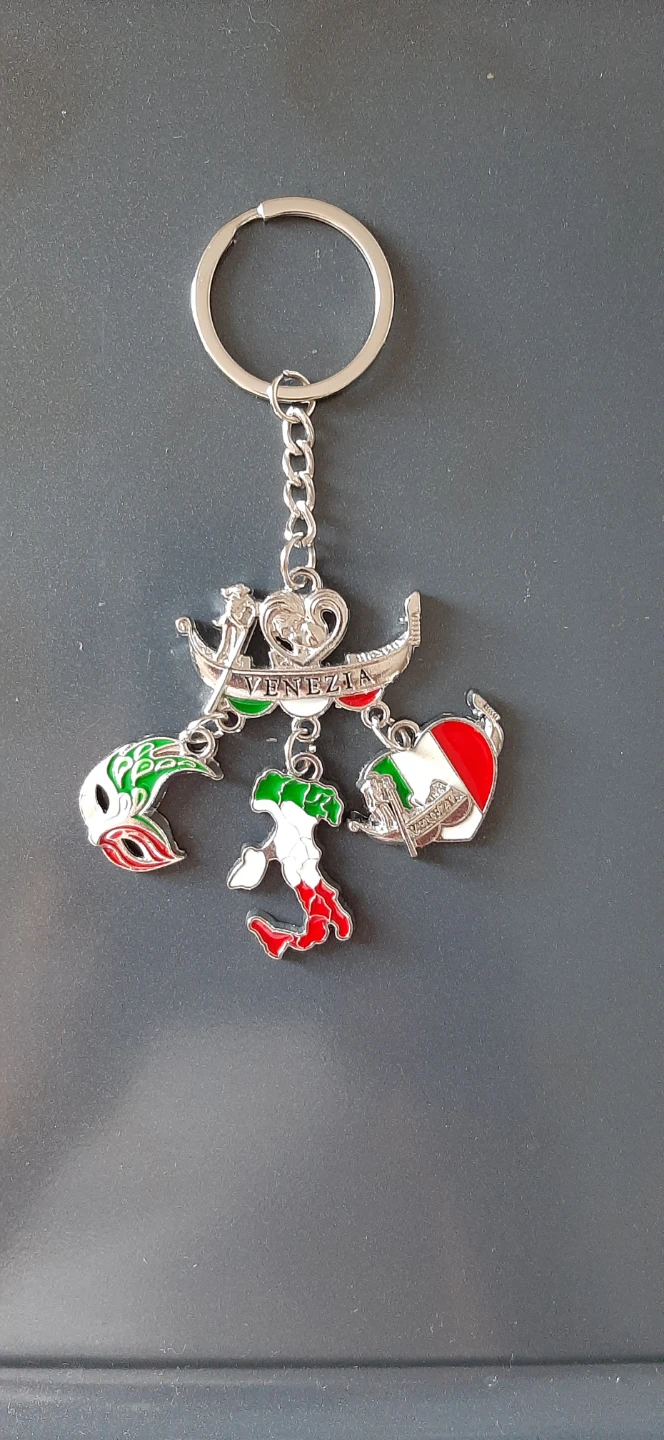 2 Italy Map Keychains with Charms - photo 3