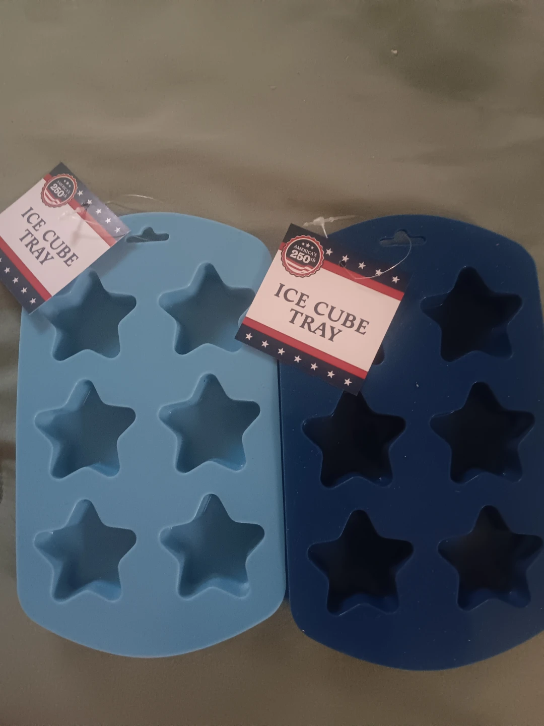 2 Star Ice Cube Trays - photo 2