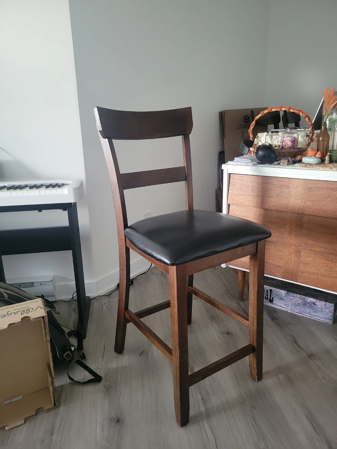 Barstools (4)