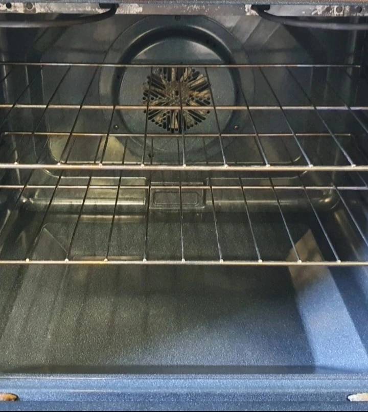 Whirlpool Electric Stove with Smooth Top - photo 3