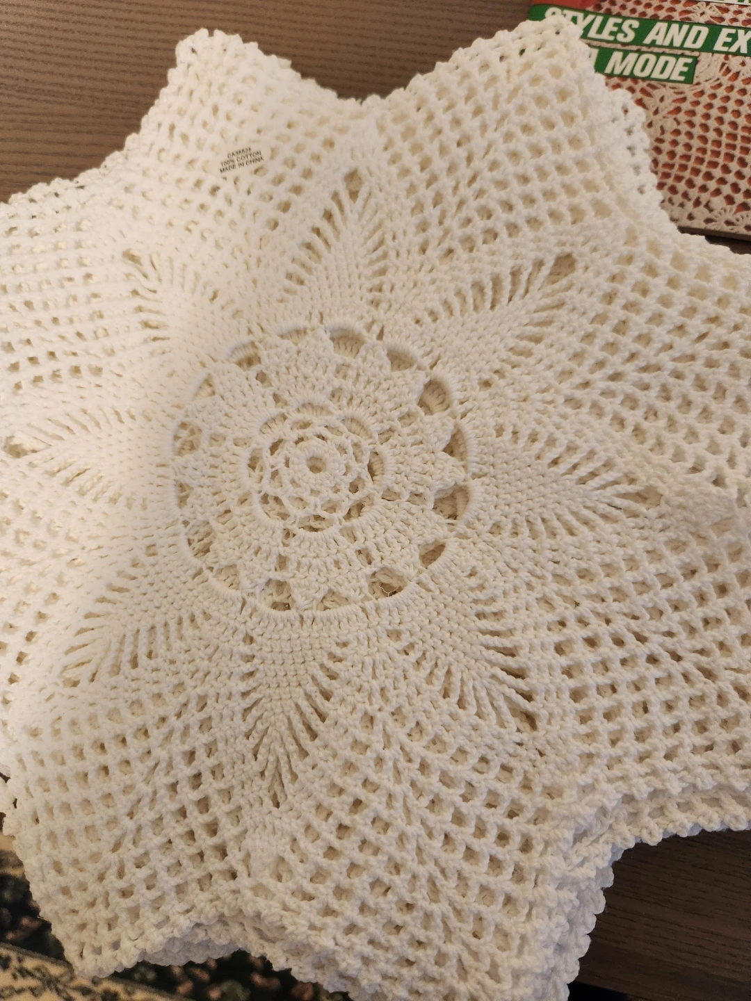 Set of 2 bundles of 12 White Crochet Doilies - photo 3