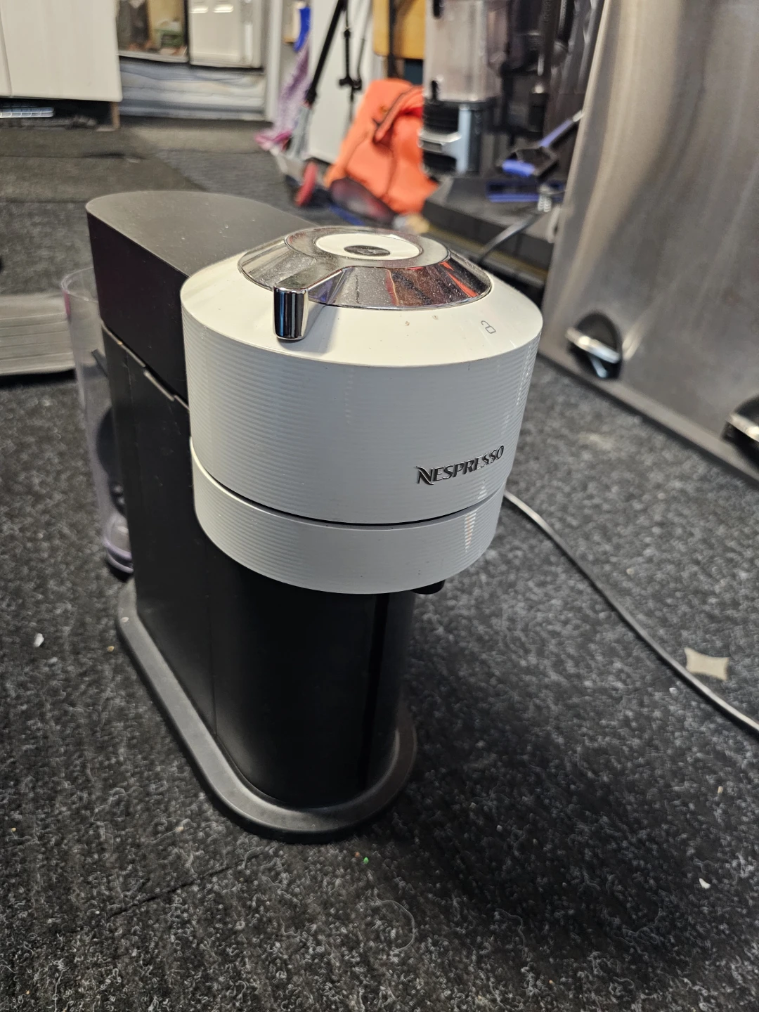Nespresso VertuoPlus Coffee Machine - photo 2