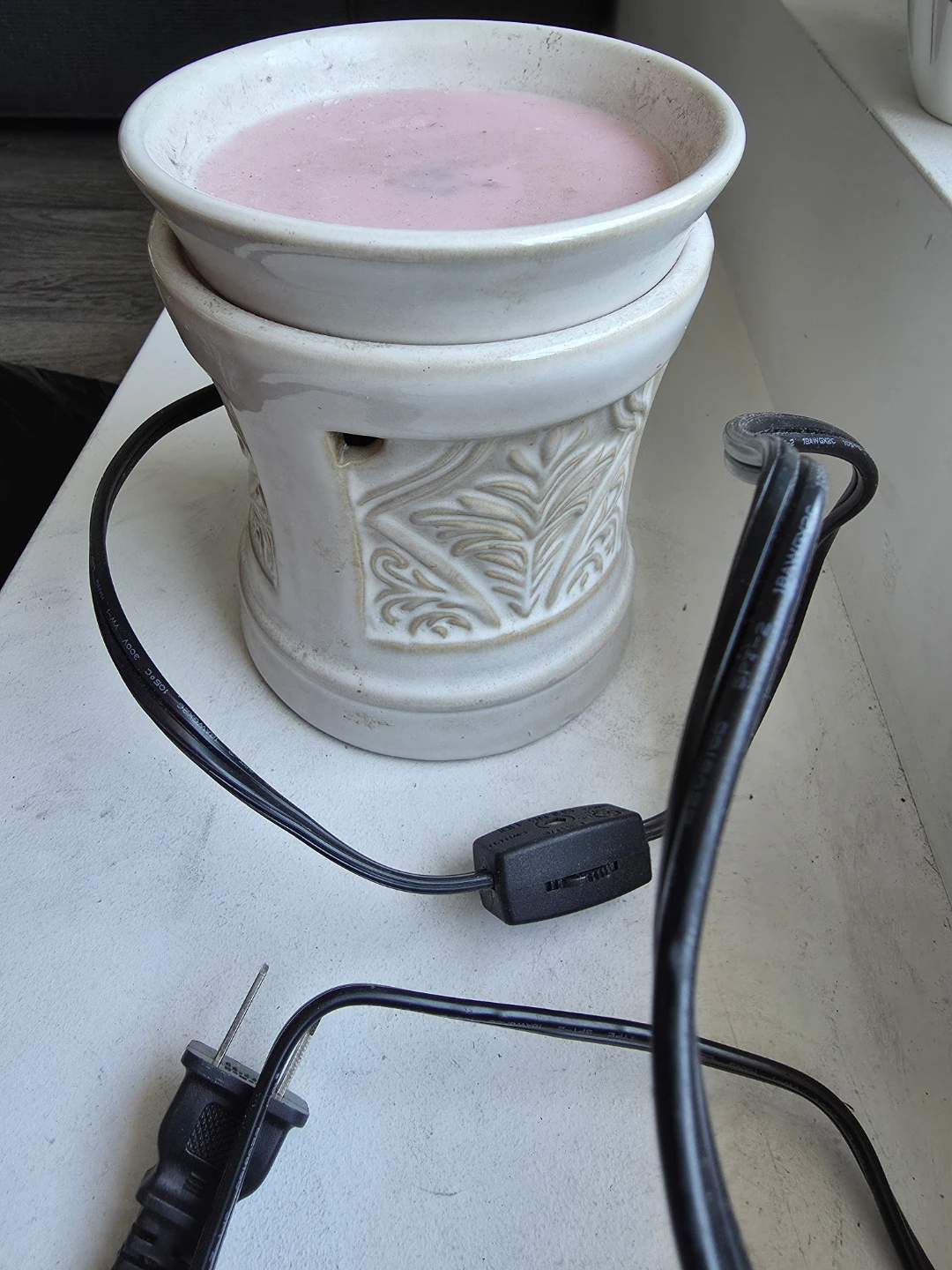 Electric Wax Melt Warmer - photo 2