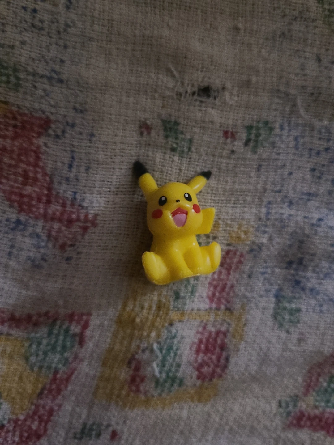 Pokémon pikachu toy