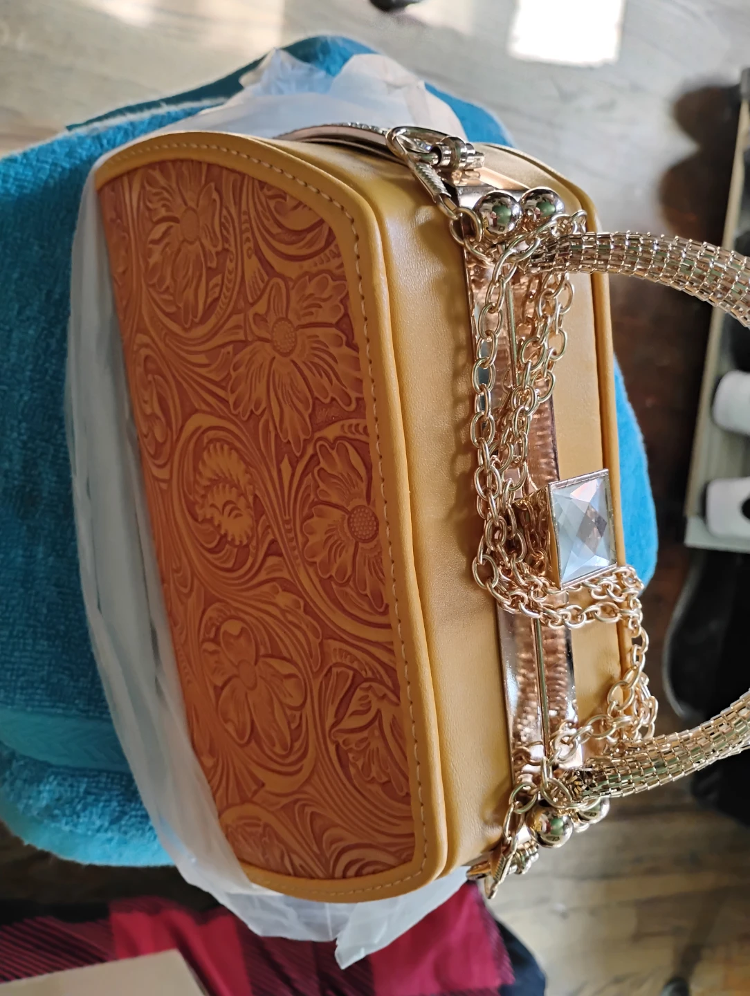 Women's Embossed Handbag with Chain Strap