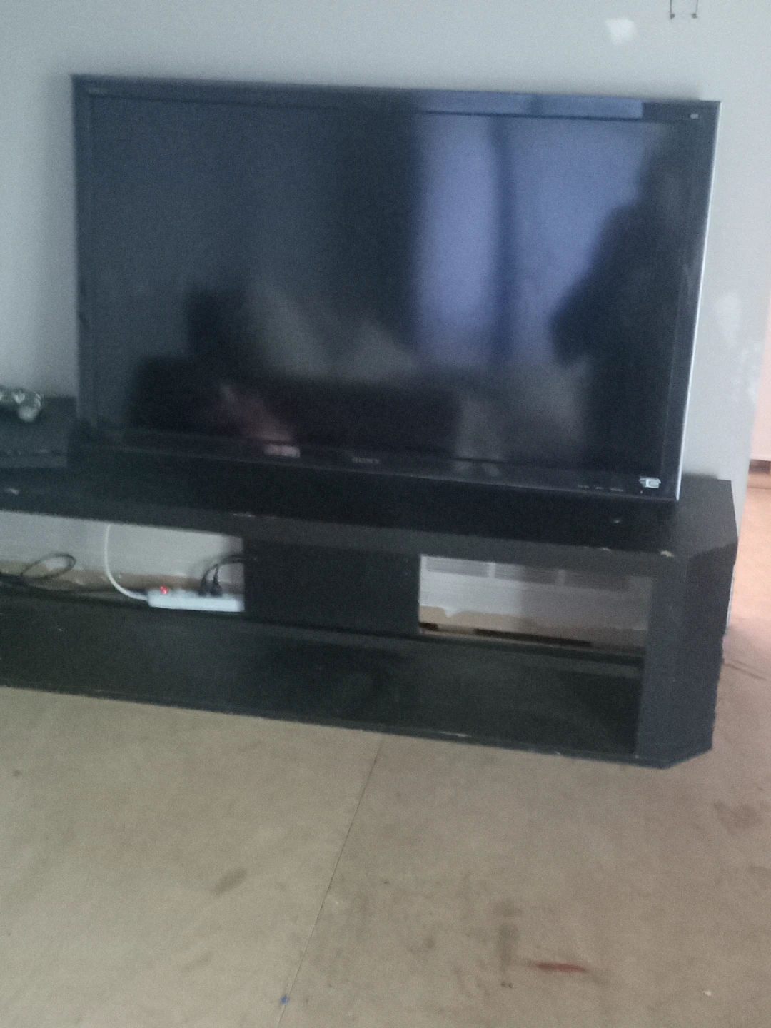 Sony TV - photo 2