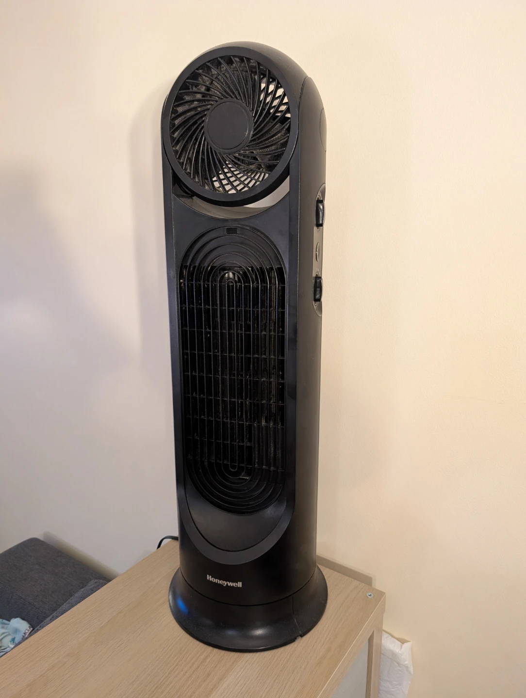 Honeywell - TurboForce Tower Fan - photo 2